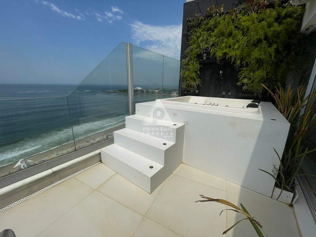 Imagem Cobertura com 6 Quartos à Venda, 558 m²em Copacabana - Rio de Janeiro Imagem Cobertura com 6 Quartos à Venda, 558 m²em Copacabana - Rio de Janeiro
