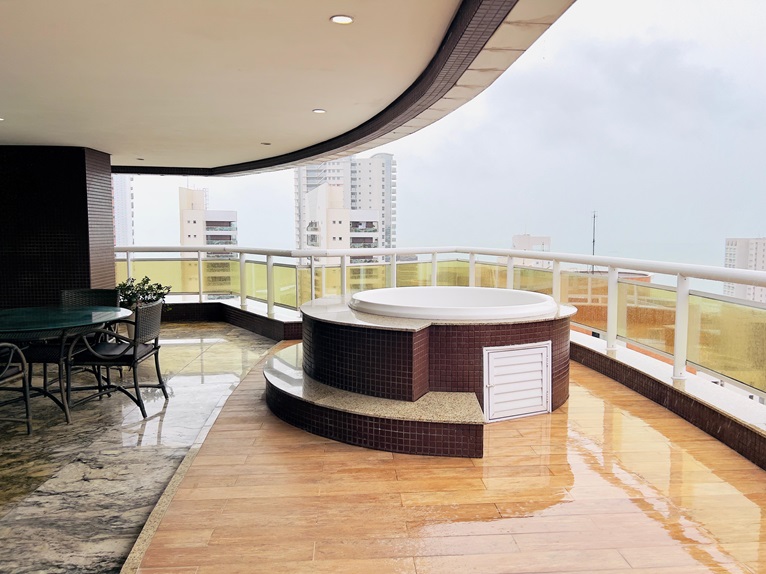 Imagem Cobertura com 4 Quartos à Venda, 518 m² em Meireles - Fortaleza