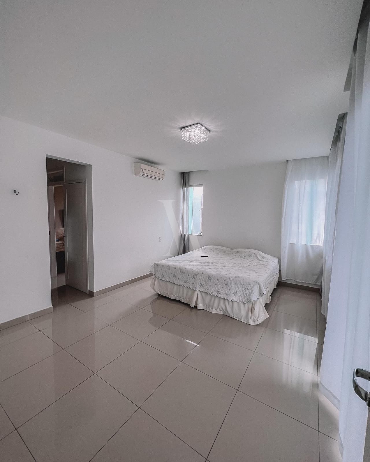 Imagem Casa de Condomínio com 5 Quartos à Venda, 245 m²em  Parque do Jiqui - Parnamirim