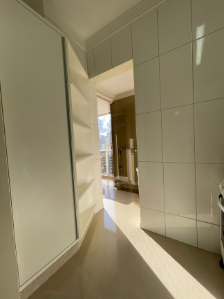 Imagem Apartamento com 3 Quartos à Venda, 130 m² em Meia Praia - Itapema Imagem Apartamento com 3 Quartos à Venda, 130 m² em Meia Praia - Itapema