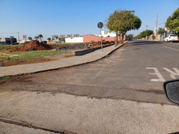 Imagem Terreno à Venda, 3.300 m² em Concórdia I - Araçatuba Imagem Terreno à Venda, 3.300 m² em Concórdia I - Araçatuba