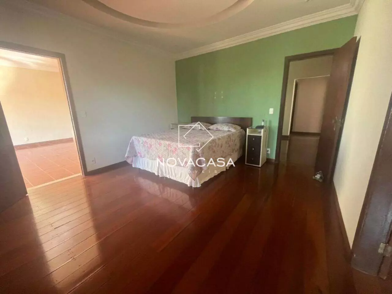 Imagem Casa com 4 Quartos à Venda, 380 m² em Santa Mônica - Belo Horizonte Imagem Casa com 4 Quartos à Venda, 380 m² em Santa Mônica - Belo Horizonte