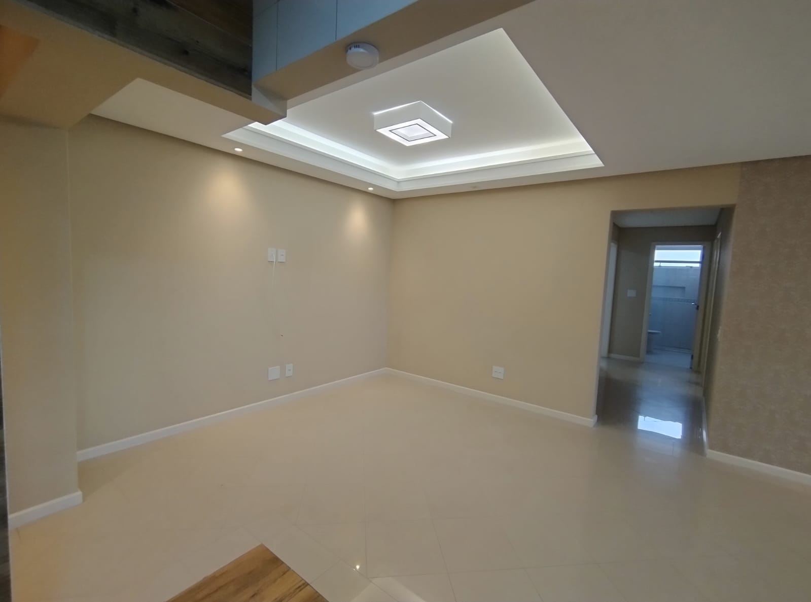 Imagem Apartamento com 3 Quartos à Venda, 111 m²em Kobrasol - São José