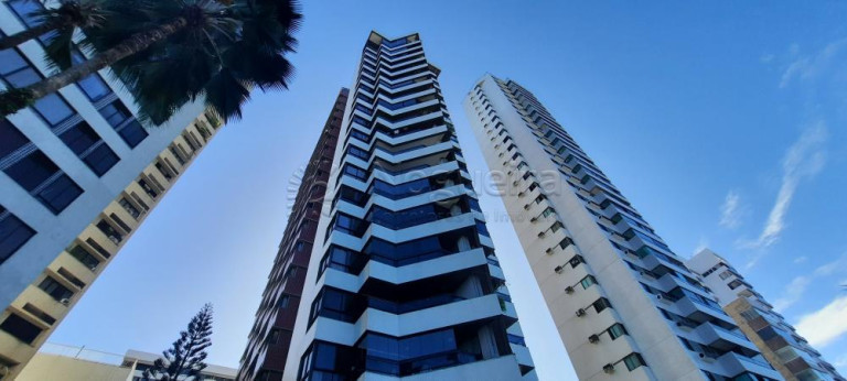 Imagem Apartamento com 4 Quartos à Venda, em Candeias - Jaboatão dos Guararapes Imagem Apartamento com 4 Quartos à Venda, em Candeias - Jaboatão dos Guararapes