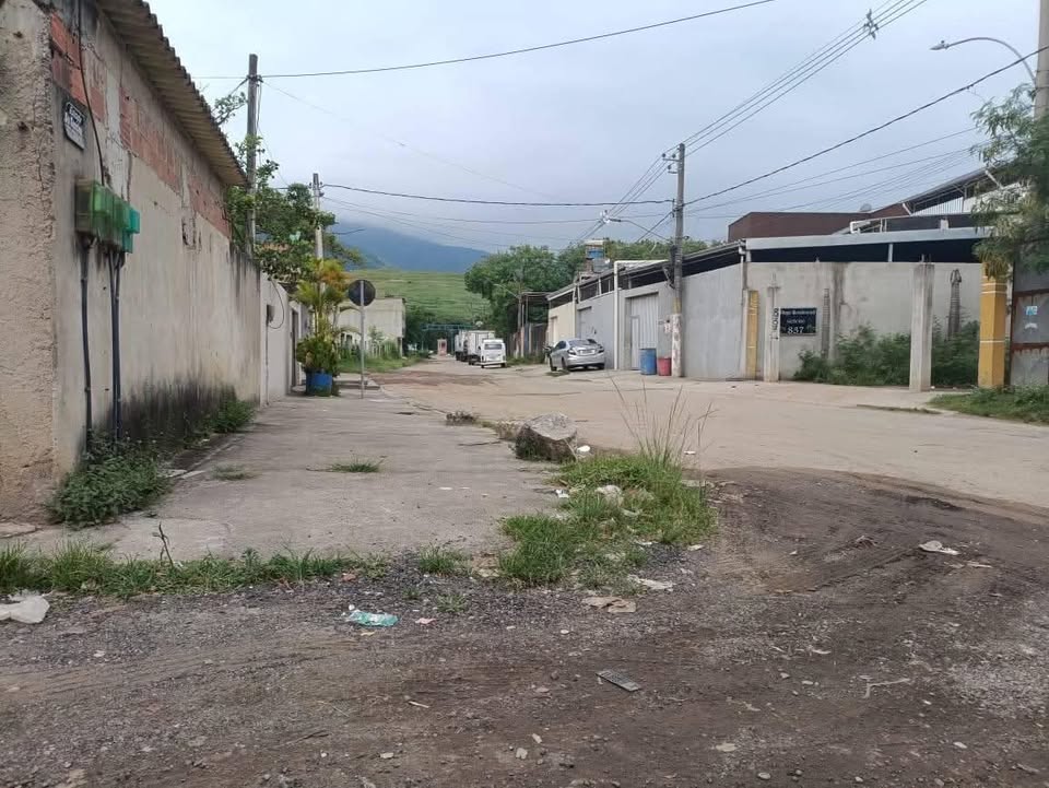 Imagem Terreno à Venda, 128 m² em Bangu - Rio de Janeiro Imagem Terreno à Venda, 128 m² em Bangu - Rio de Janeiro
