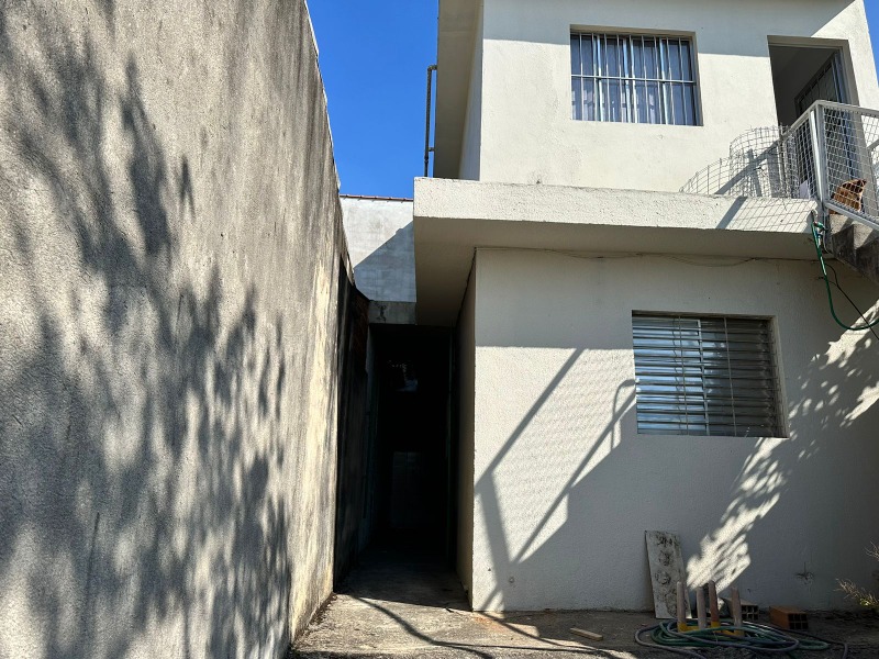 Imagem Casa com 1 Quarto para Alugar, 40 m²em Vila Bonilha - São Paulo
