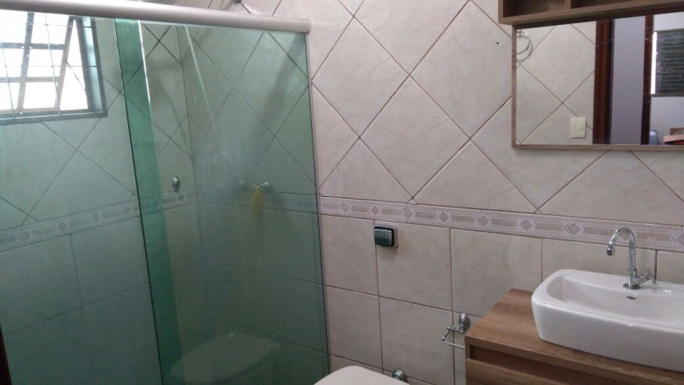 Imagem Casa com 3 Quartos à Venda, 180 m² em Vila Jardim Celina - Bauru Imagem Casa com 3 Quartos à Venda, 180 m² em Vila Jardim Celina - Bauru