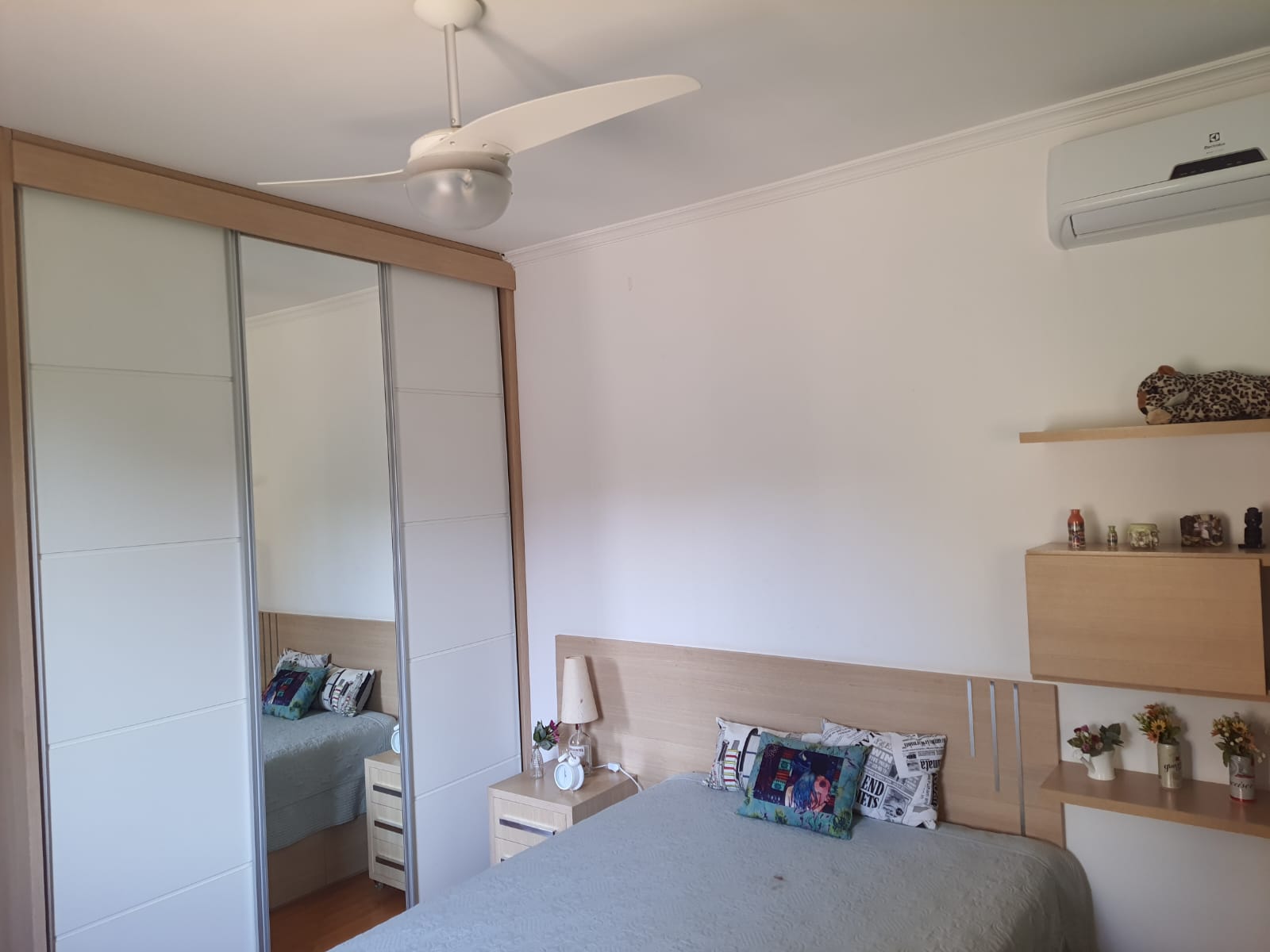 Imagem Casa de Condomínio com 3 Quartos à Venda, 320 m²em Centro - Vinhedo Imagem Casa de Condomínio com 3 Quartos à Venda, 320 m²em Centro - Vinhedo