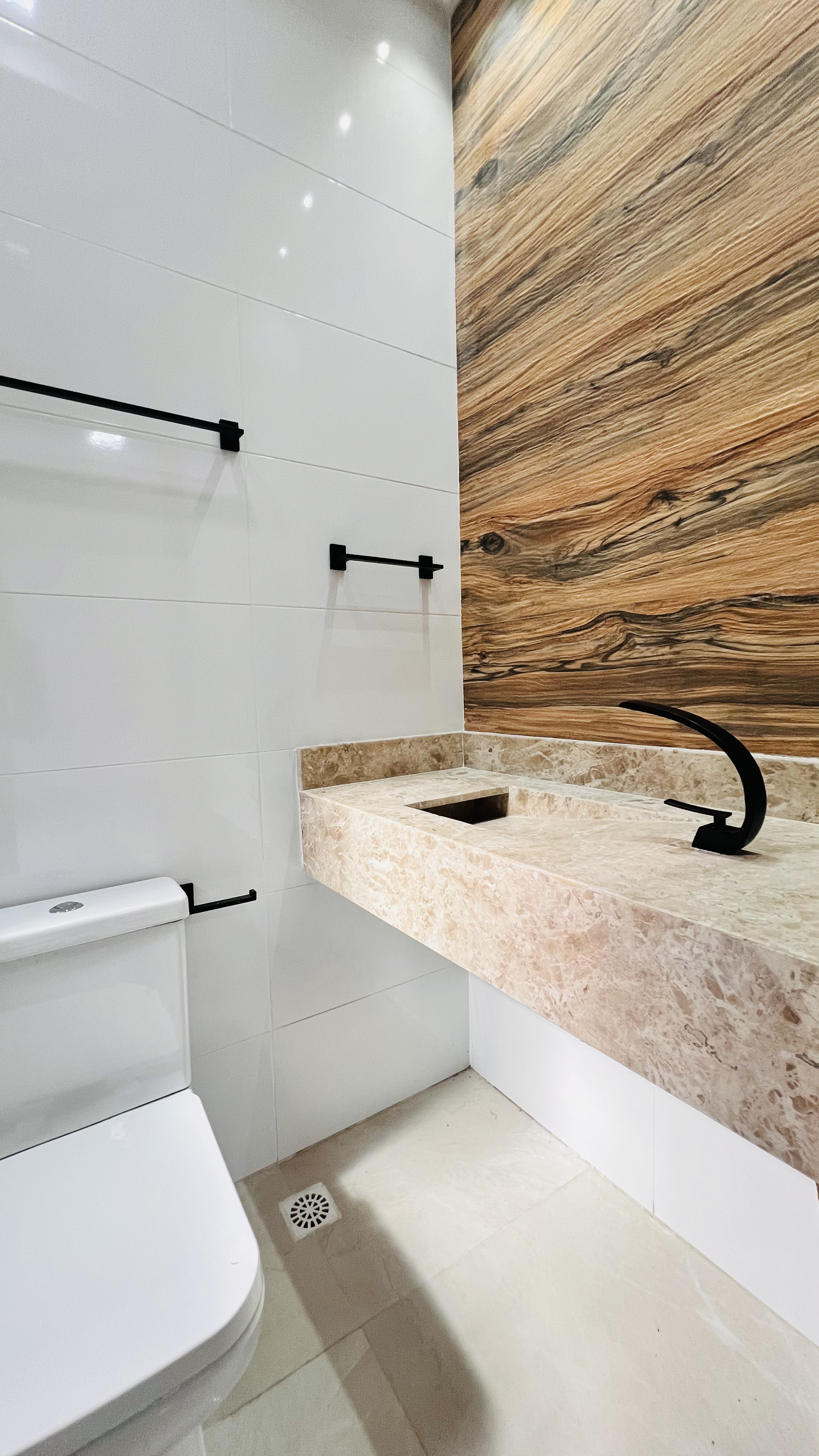 Imagem Casa com 1 Quarto à Venda, 115 m²em Caiçara - Praia Grande