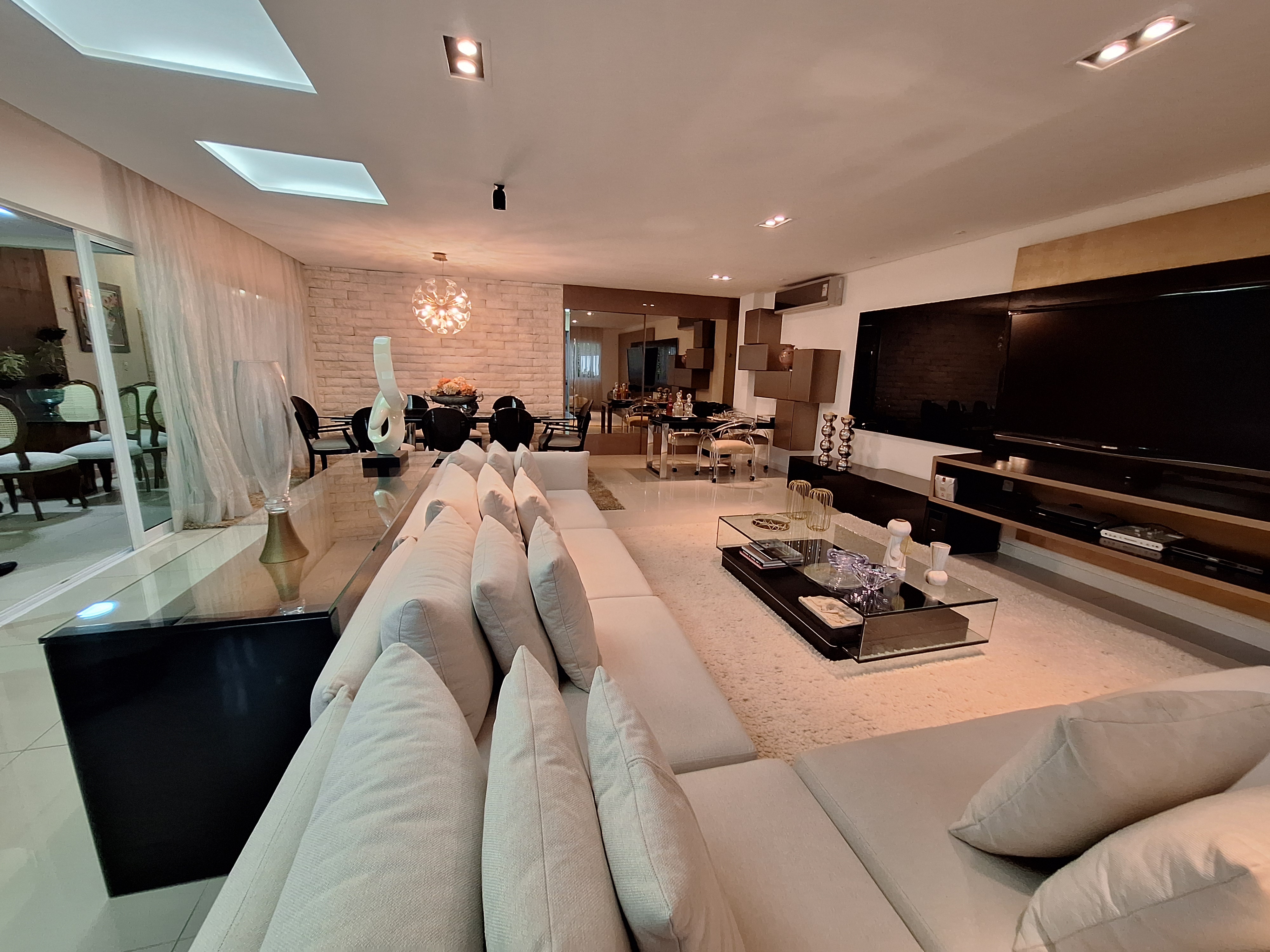 Imagem Casa de Condomínio com 4 Quartos à Venda, 242 m²em De Lourdes - Fortaleza