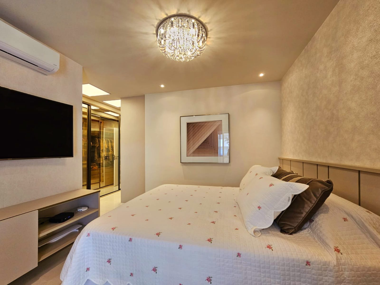 Imagem Apartamento com 4 Quartos à Venda, 300 m²em Boqueirão - Santos