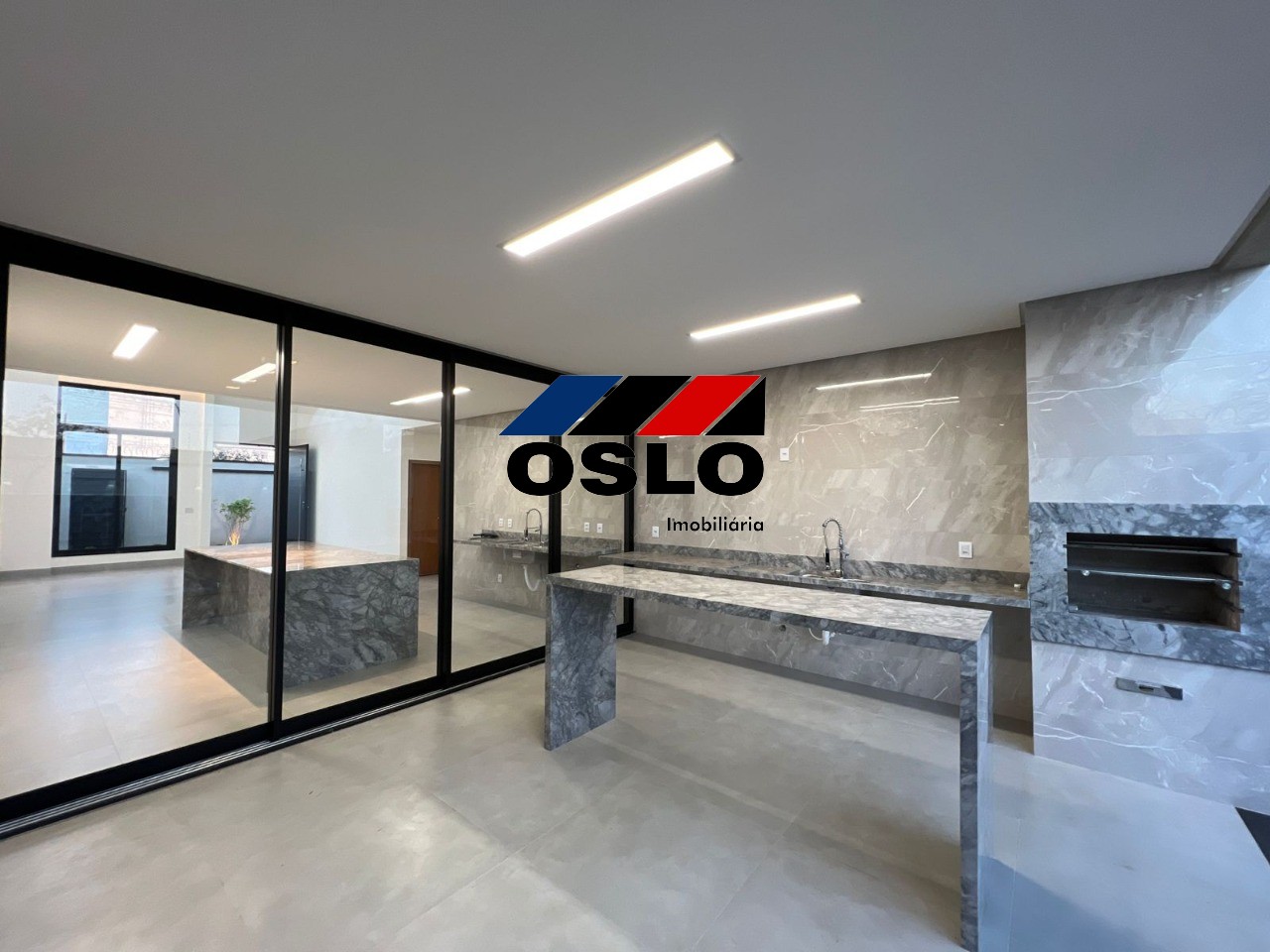 Imagem Casa com 4 Quartos à Venda, 192 m²em Moinho dos Ventos - Goiânia Imagem Casa com 4 Quartos à Venda, 192 m²em Moinho dos Ventos - Goiânia