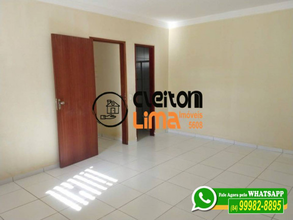 Casa com 3 Quartos à Venda,  em Nova Esperança - Parnamirim