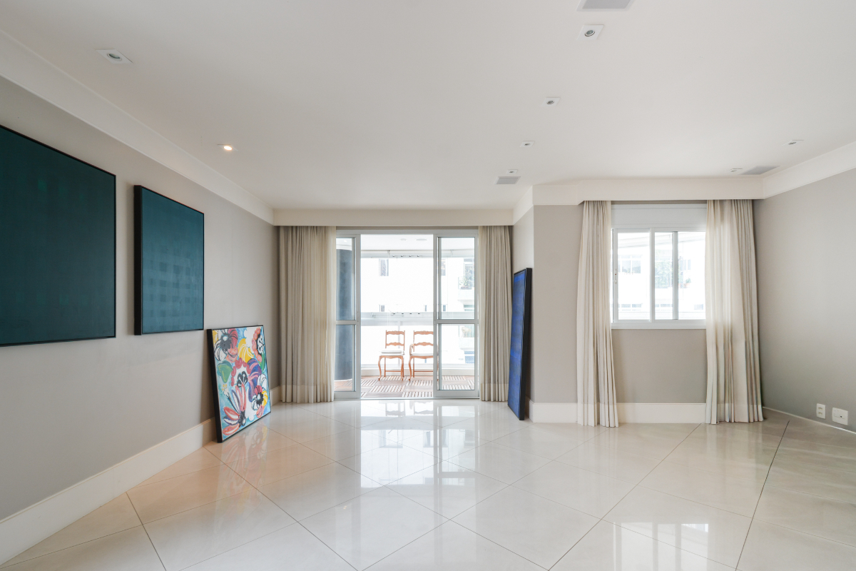 Imagem Apartamento com 3 Quartos à Venda, 124 m² em Vila Uberabinha - São Paulo