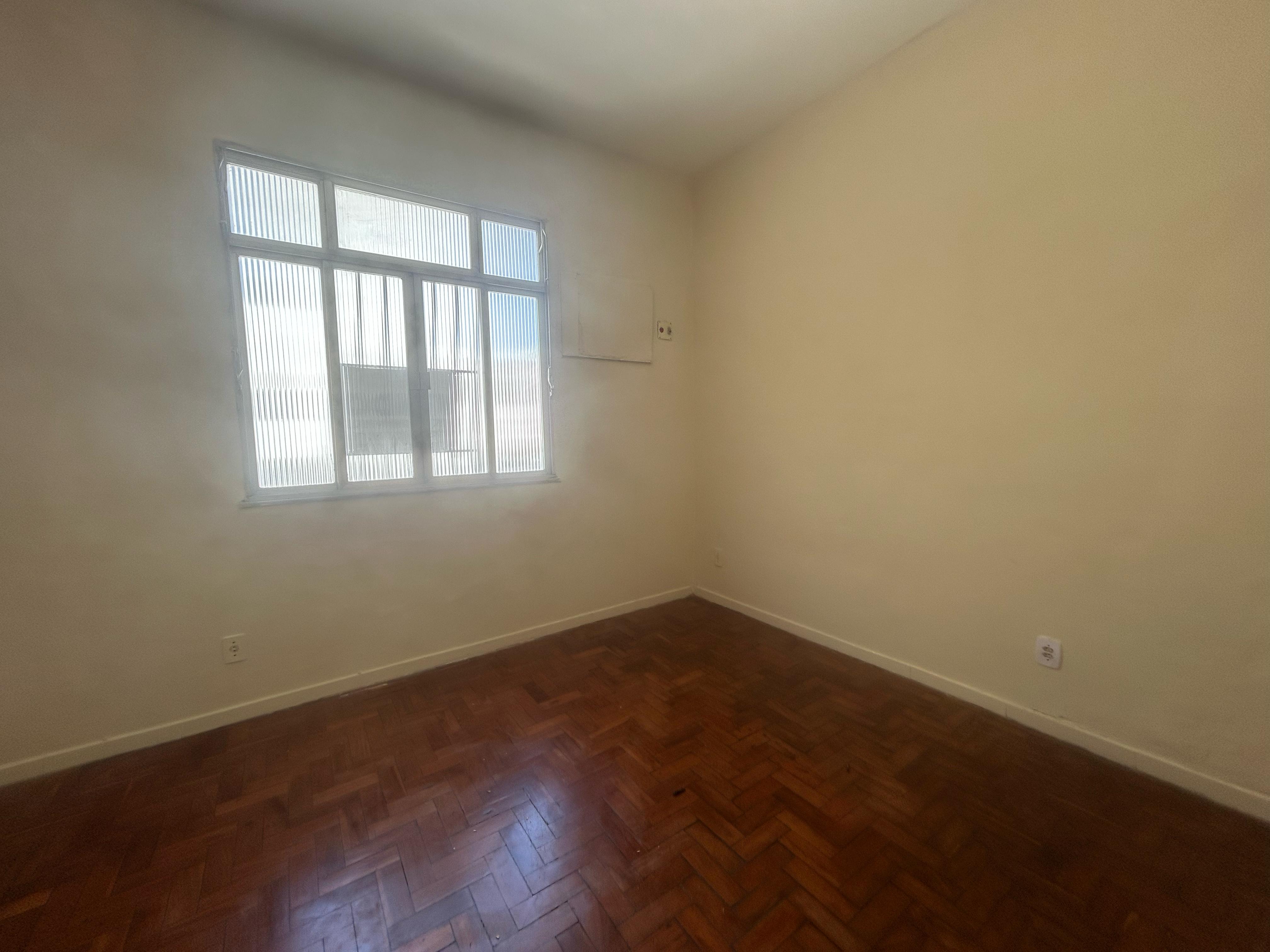 Imagem Apartamento com 2 Quartos à Venda, 50 m² em Fátima - Niterói