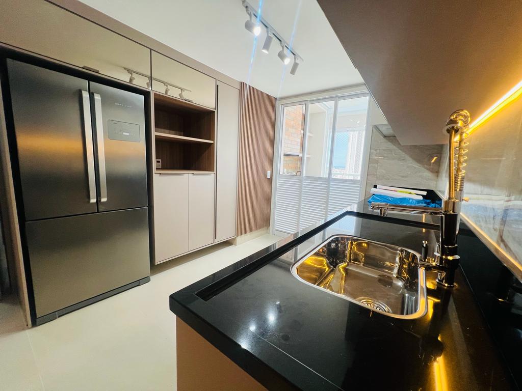 Imagem Apartamento com 3 Quartos à Venda, 177 m²em Cambuí - Campinas