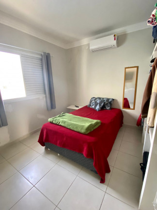 Imagem Sobrado com 4 Quartos à Venda, 308 m² em Flórida - Praia Grande