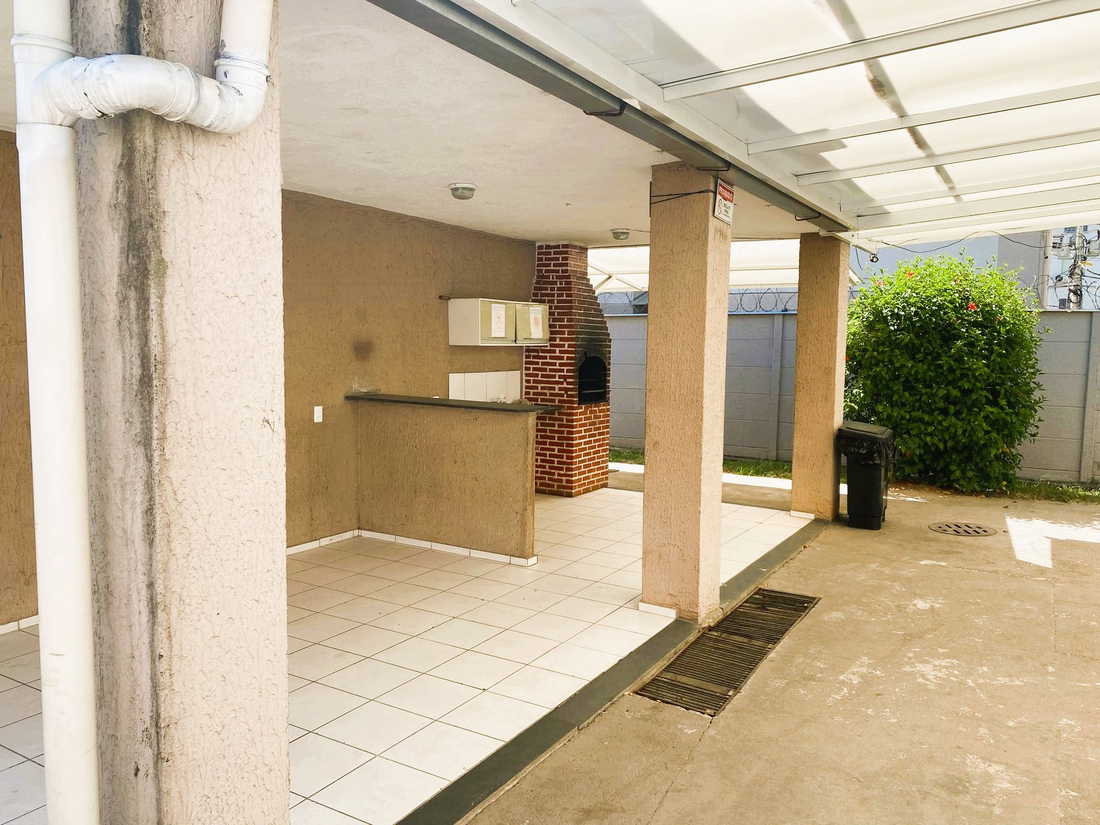 Imagem Apartamento com 2 Quartos à Venda, 45 m² em Bangu - Rio de Janeiro