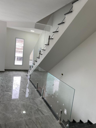 Imagem Sobrado com 3 Quartos à Venda, em Vila Humaitá - Santo André Imagem Sobrado com 3 Quartos à Venda, em Vila Humaitá - Santo André