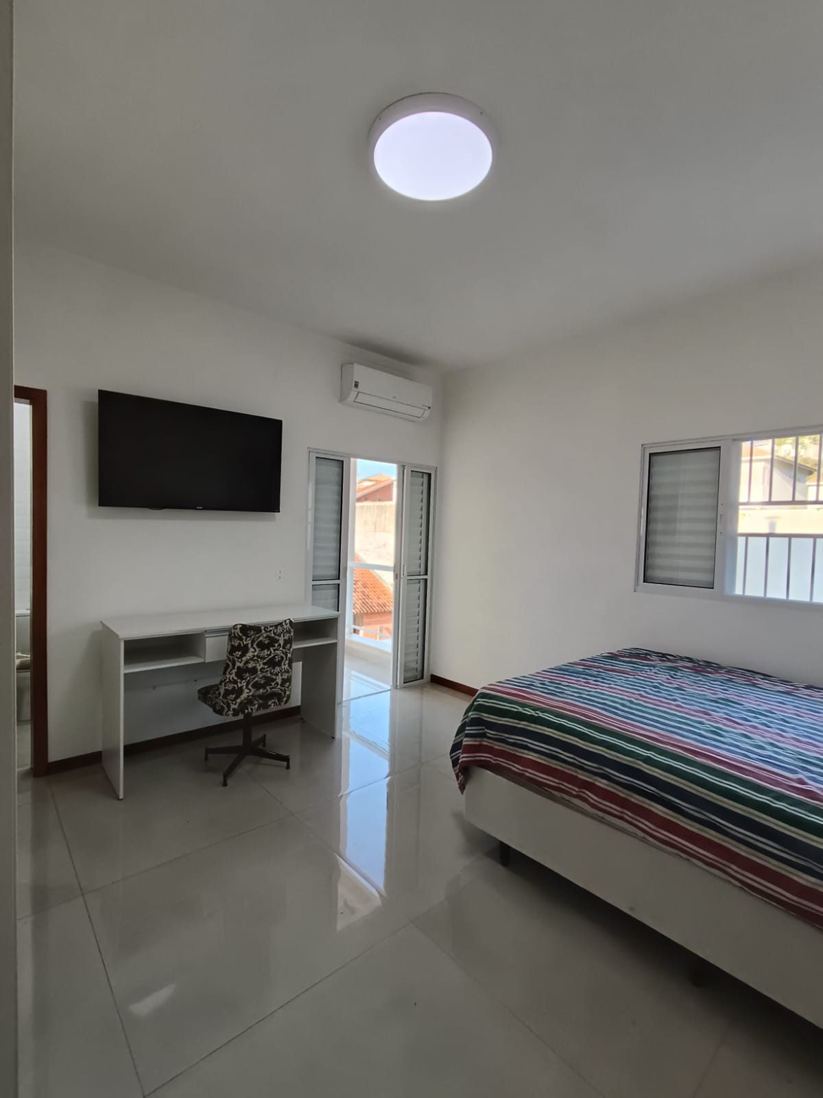 Imagem Casa de Condomínio com 5 Quartos para Alugar, 445 m² em Condomínio Parque das Garças II - Atibaia Imagem Casa de Condomínio com 5 Quartos para Alugar, 445 m² em Condomínio Parque das Garças II - Atibaia