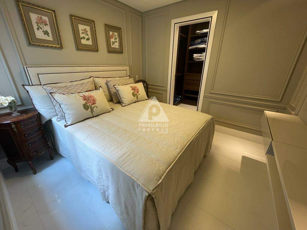 Imagem Cobertura com 6 Quartos à Venda, 558 m²em Copacabana - Rio de Janeiro Imagem Cobertura com 6 Quartos à Venda, 558 m²em Copacabana - Rio de Janeiro