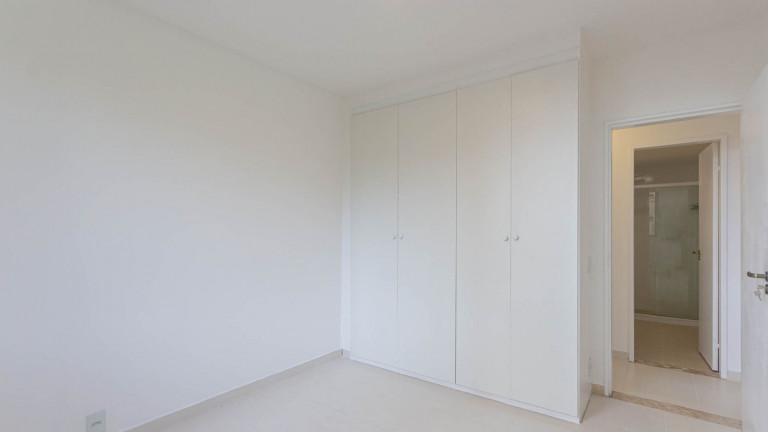 Imagem Apartamento com 3 Quartos à Venda, 80 m² em Laranjeiras - Rio de Janeiro Imagem Apartamento com 3 Quartos à Venda, 80 m² em Laranjeiras - Rio de Janeiro