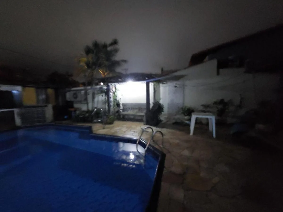 Imagem Casa com 5 Quartos à Venda, 240 m²em Maravista - Niterói