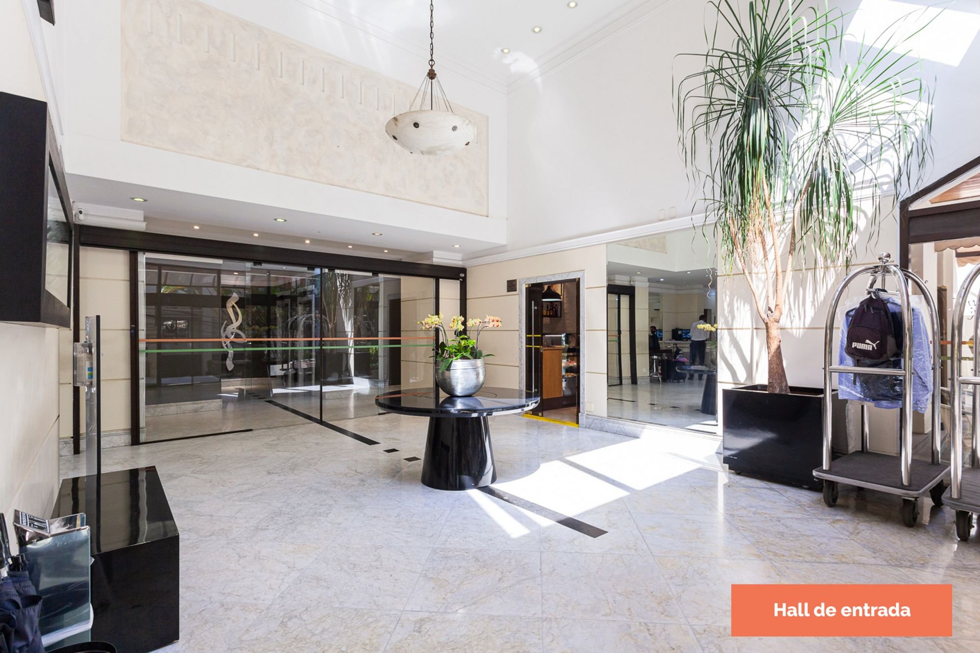 Imagem Flat com 3 Quartos à Venda ou Locação, 93 m²em Cerqueira César - São Paulo Imagem Flat com 3 Quartos à Venda ou Locação, 93 m²em Cerqueira César - São Paulo