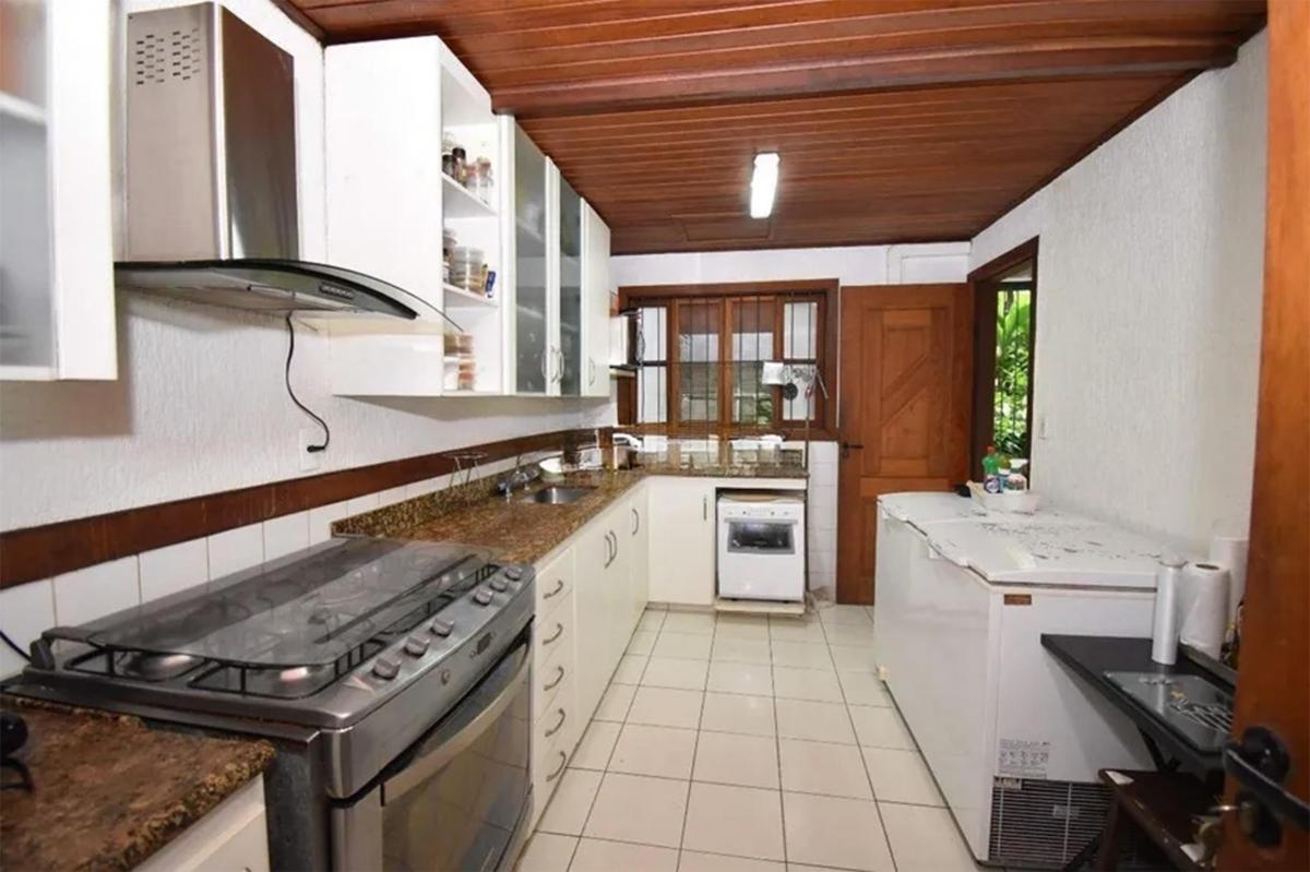 Imagem Casa com 8 Quartos à Venda, 423 m² em Estância Serrana - Nova Lima Imagem Casa com 8 Quartos à Venda, 423 m² em Estância Serrana - Nova Lima