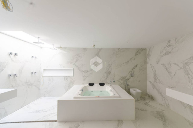 Imagem Casa de Condomínio com 5 Quartos à Venda,  em Barra da Tijuca - Rio de Janeiro