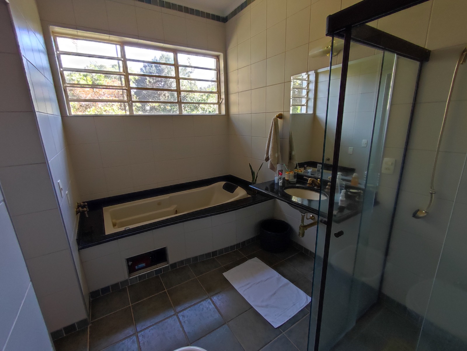 Imagem Chácara com 4 Quartos à Venda, 295 m²em Sousas - Campinas Imagem Chácara com 4 Quartos à Venda, 295 m²em Sousas - Campinas