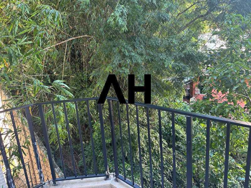 Imagem Apartamento com 3 Quartos à Venda, 85 m²em Santa Rosa - Niterói
