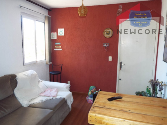 Imagem Apartamento com 2 Quartos à Venda,  em Três Vendas - Pelotas
