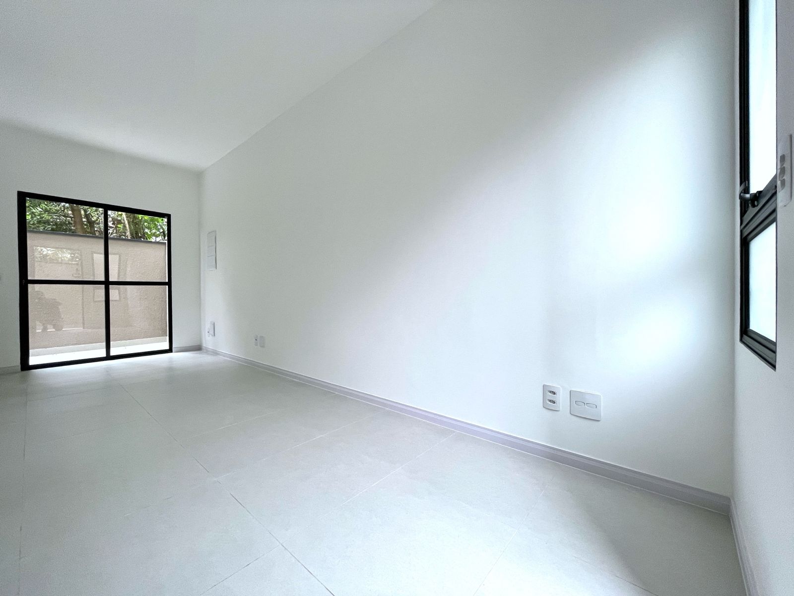 Imagem Casa de Condomínio com 2 Quartos à Venda, 60 m² em Ayrosa - Osasco