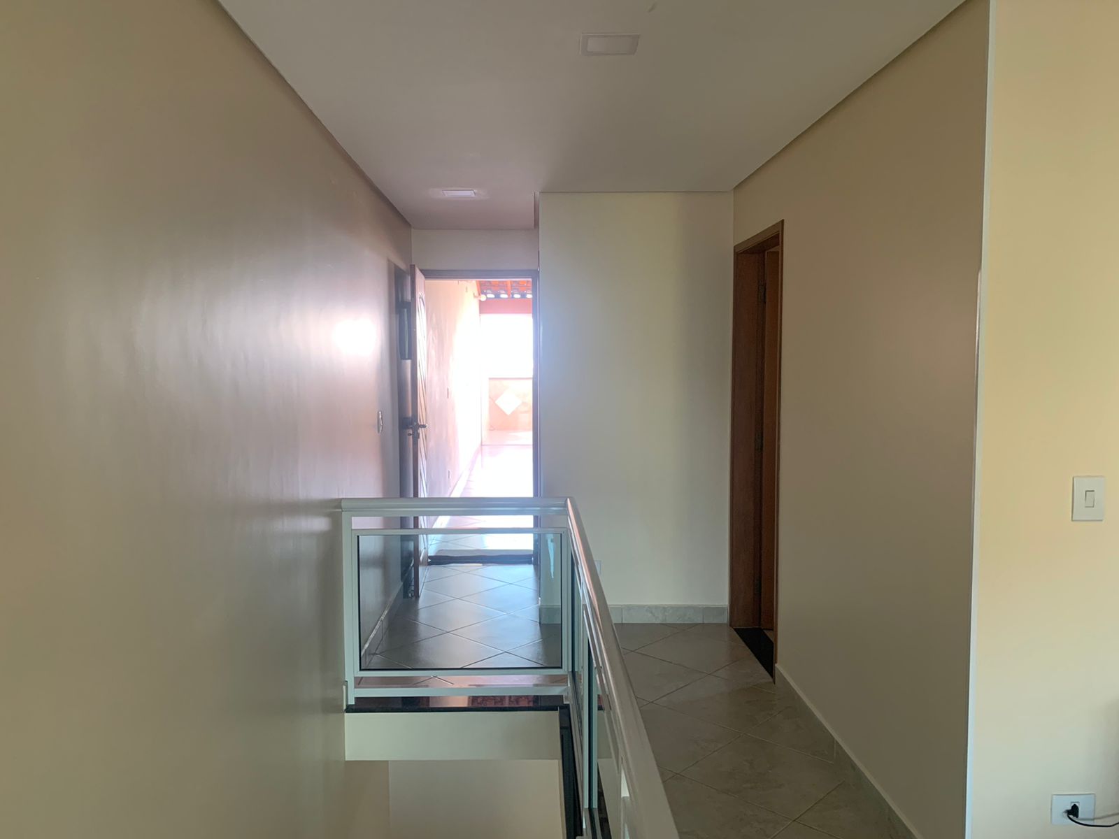 Imagem Sobrado com 3 Quartos à Venda, 243 m²em Santo Antônio - Osasco