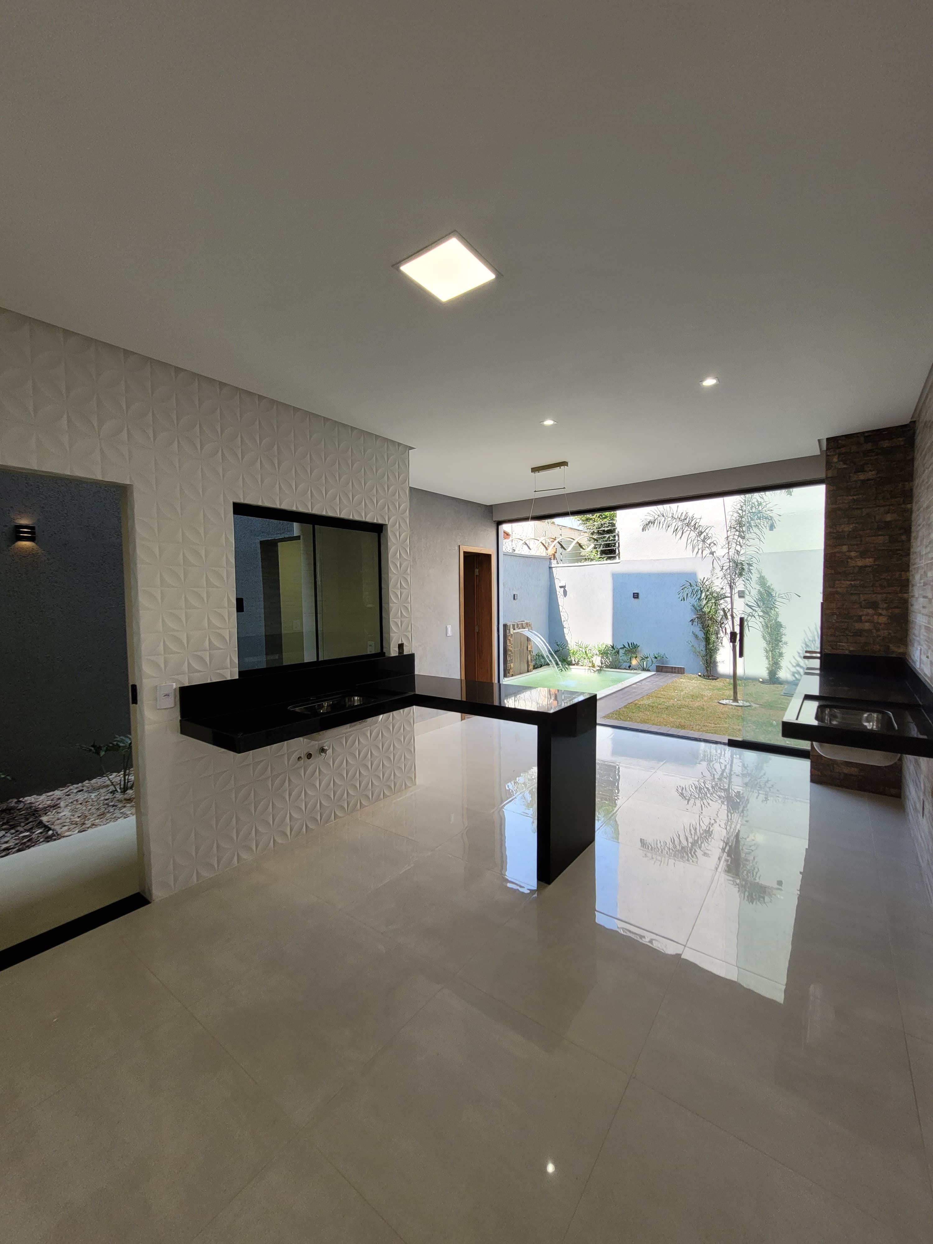 Imagem Sobrado com 3 Quartos à Venda, 147 m²em Vila Rosa - Goiânia