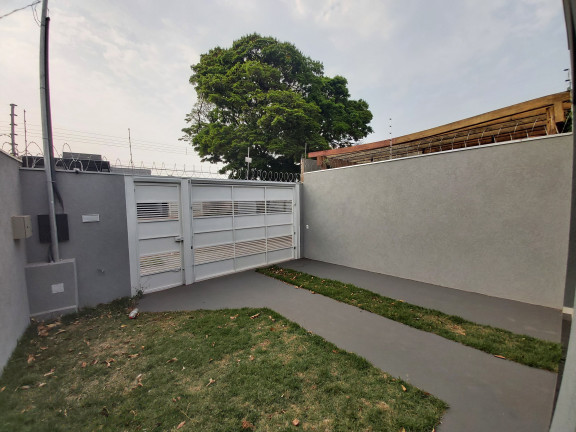 Imagem Casa com 2 Quartos à Venda,  em Vila Marcos Roberto - Campo Grande