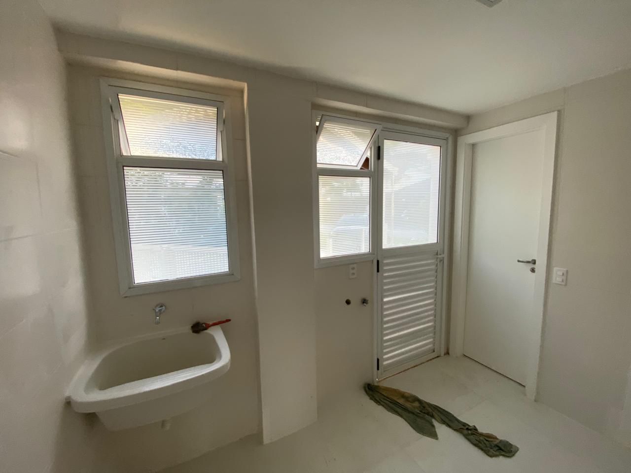 Imagem Casa de Condomínio com 5 Quartos à Venda, 756 m² em Recreio dos Bandeirantes - Rio de Janeiro Imagem Casa de Condomínio com 5 Quartos à Venda, 756 m² em Recreio dos Bandeirantes - Rio de Janeiro