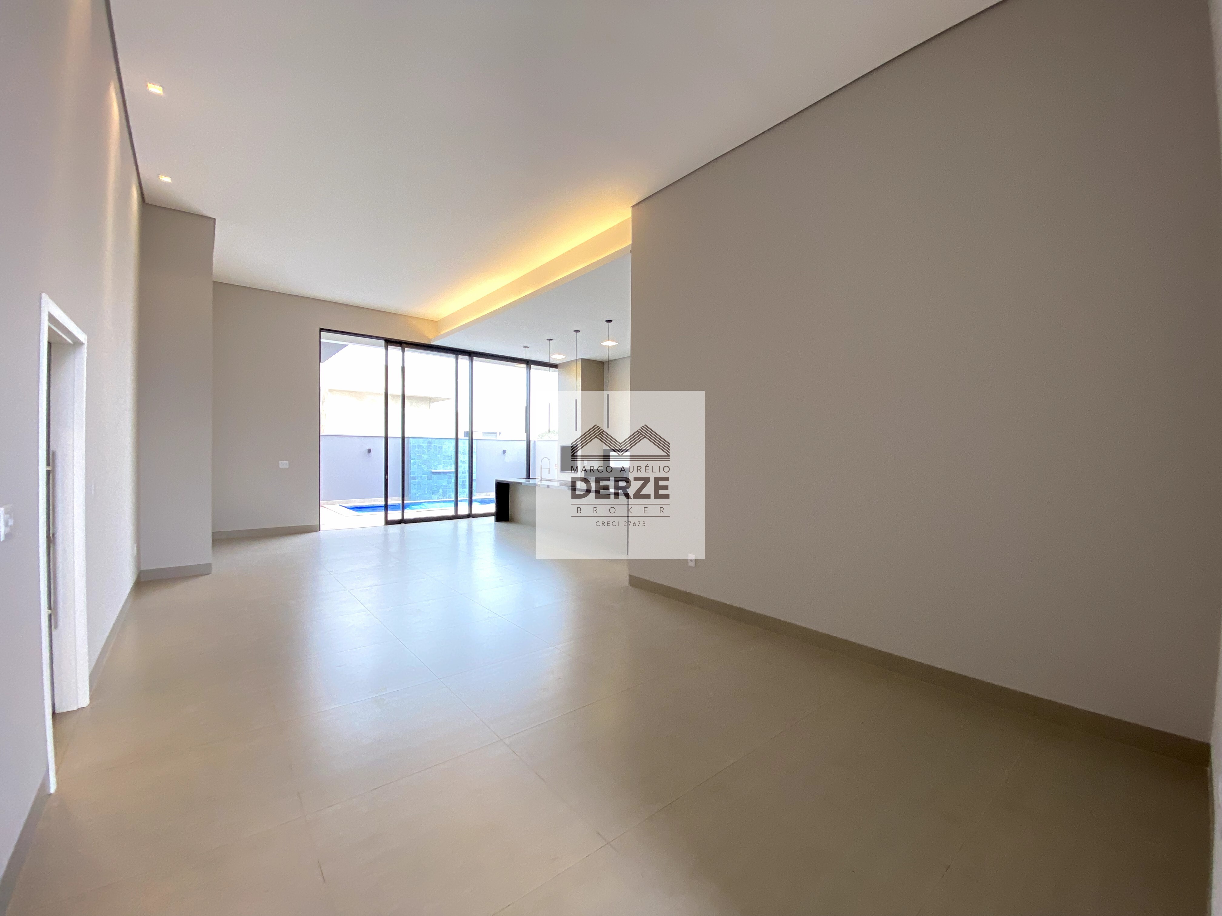 Imagem Casa com 3 Quartos à Venda, 252 m²em Jardim Inconfidência - Uberlândia Imagem Casa com 3 Quartos à Venda, 252 m²em Jardim Inconfidência - Uberlândia