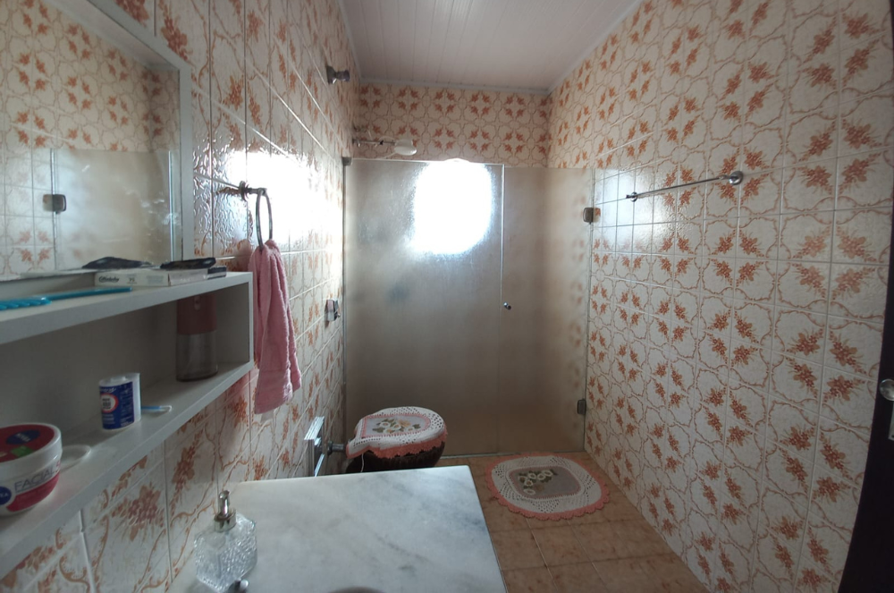 Imagem Casa com 3 Quartos à Venda, 265 m²em Oficinas - Ponta Grossa Imagem Casa com 3 Quartos à Venda, 265 m²em Oficinas - Ponta Grossa