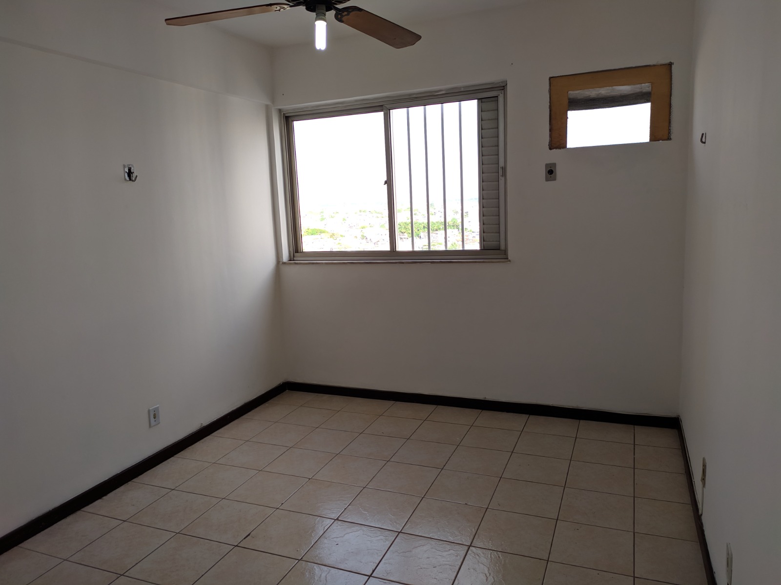 Imagem Apartamento com 4 Quartos para Alugar, 200 m²em Jurunas - Belém Imagem Apartamento com 4 Quartos para Alugar, 200 m²em Jurunas - Belém