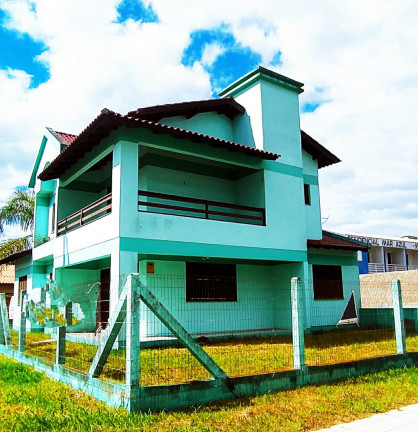 Imagem Casa com 4 Quartos à Venda, 210 m² em Capão Novo Posto 04 - Capão da Canoa Imagem Casa com 4 Quartos à Venda, 210 m² em Capão Novo Posto 04 - Capão da Canoa