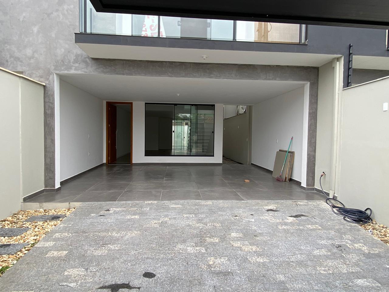 Imagem Sobrado à Venda, 220 m²em Floresta - Joinville