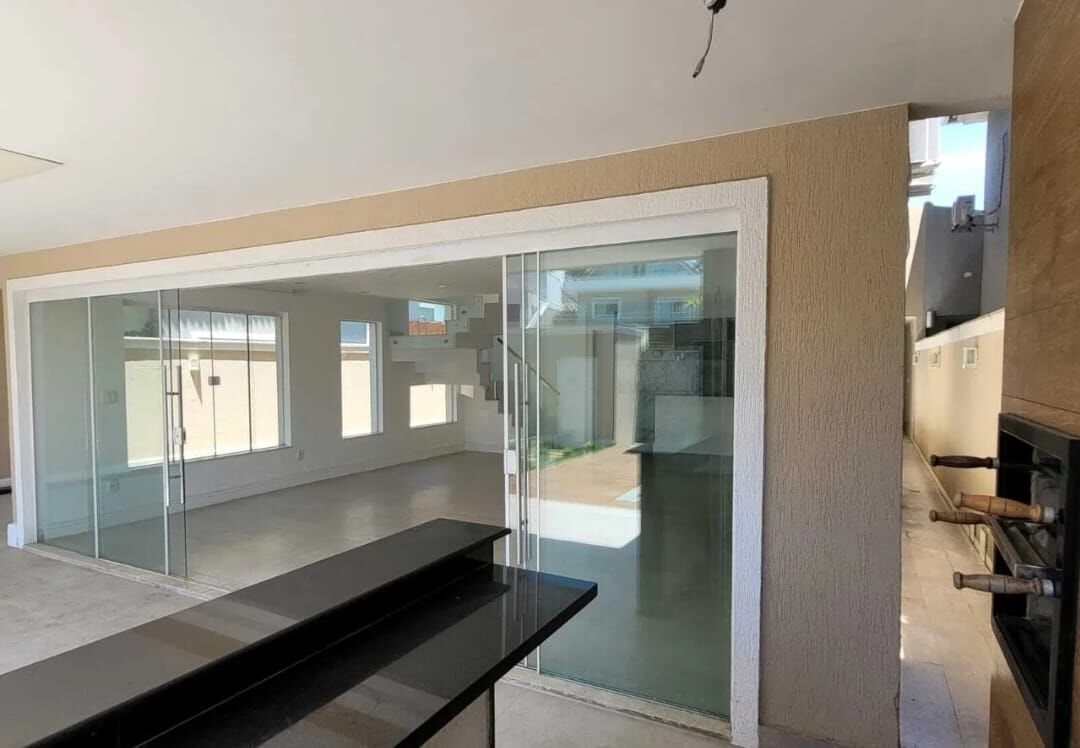 Imagem Casa com 4 Quartos para Alugar, 360 m²em Recreio dos Bandeirantes - Rio de Janeiro
