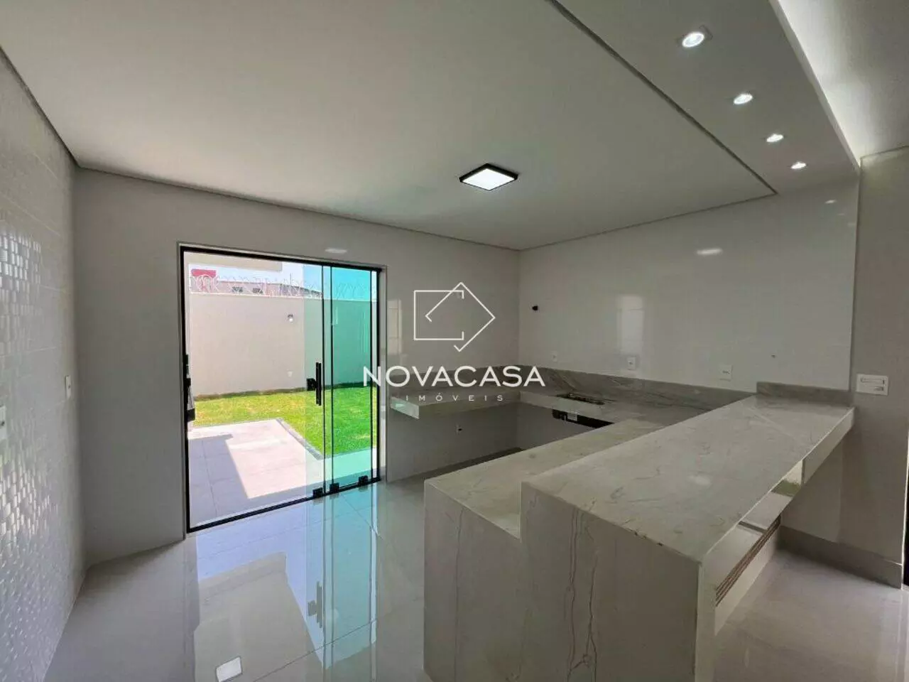 Imagem Casa com 4 Quartos à Venda, 150 m² em Planalto - Belo Horizonte Imagem Casa com 4 Quartos à Venda, 150 m² em Planalto - Belo Horizonte