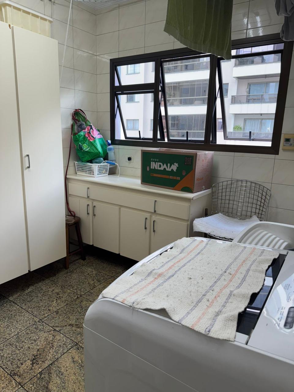 Imagem Apartamento com 3 Quartos à Venda ou Locação, 247 m² em Vila Suzana - São Paulo