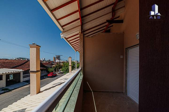 Imagem Sobrado com 2 Quartos à Venda, 98 m² em Caiçara - Praia Grande Imagem Sobrado com 2 Quartos à Venda, 98 m² em Caiçara - Praia Grande
