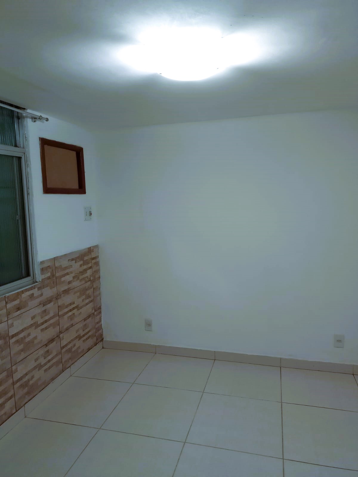 Imagem Apartamento com 2 Quartos à Venda, 40 m² em Bangu - Rio de Janeiro