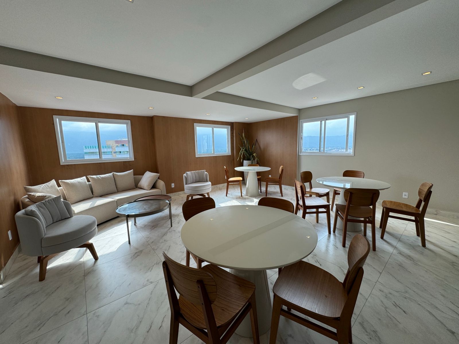 Imagem Apartamento com 2 Quartos à Venda, 53 m²em Caiçara - Praia Grande