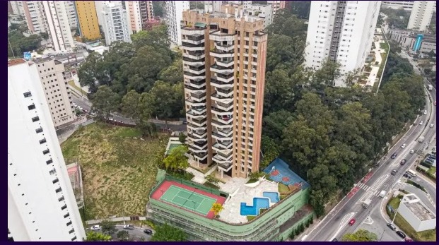 Imagem Apartamento com 3 Quartos à Venda, 213 m²em Vila Suzana - São Paulo Imagem Apartamento com 3 Quartos à Venda, 213 m²em Vila Suzana - São Paulo